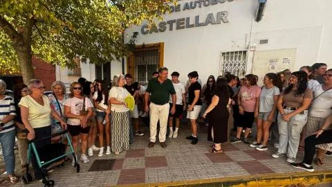 El transporte escolar de Moreno Bonilla vuelve a ser insuficiente en la provincia de Jaén e indigna a multitud de familias