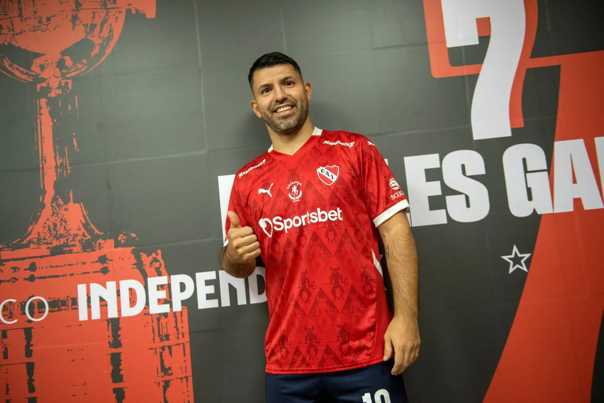 Kun Agüero anunció quién será el DT de Independiente si gana las elecciones con Nakis