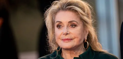 Catherine Deneuve: Wie die Schauspielerin über Beziehungen in ihrer Familie spricht