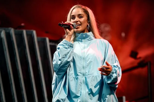 Avec “What Are the Odds”, Jorja Smith nous fait danser en toute liberté