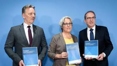 Missbrauchsbeauftragte Claus fordert mehr Schutz in Schulen