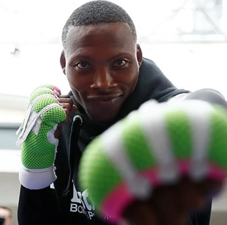 Zolani Tete, ex-campeão mundial de boxe, é morto a tiros na África do Sul