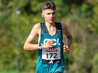 « Mes parents ont vraiment eu peur » : le champion de France du 100 km raconte son combat contre la bigorexie et des TCA