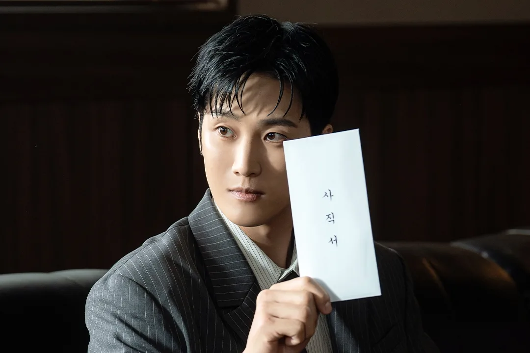 Ahn Bo Hyun Leaves The Police Force In “Flex X Cop 2”