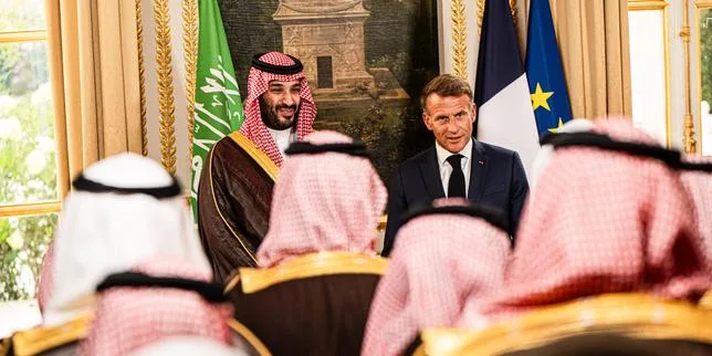 Parcs d’attractions près de Paris : l’Arabie saoudite prévoit d’investir 6 milliards d’euros, annonce Emmanuel Macron