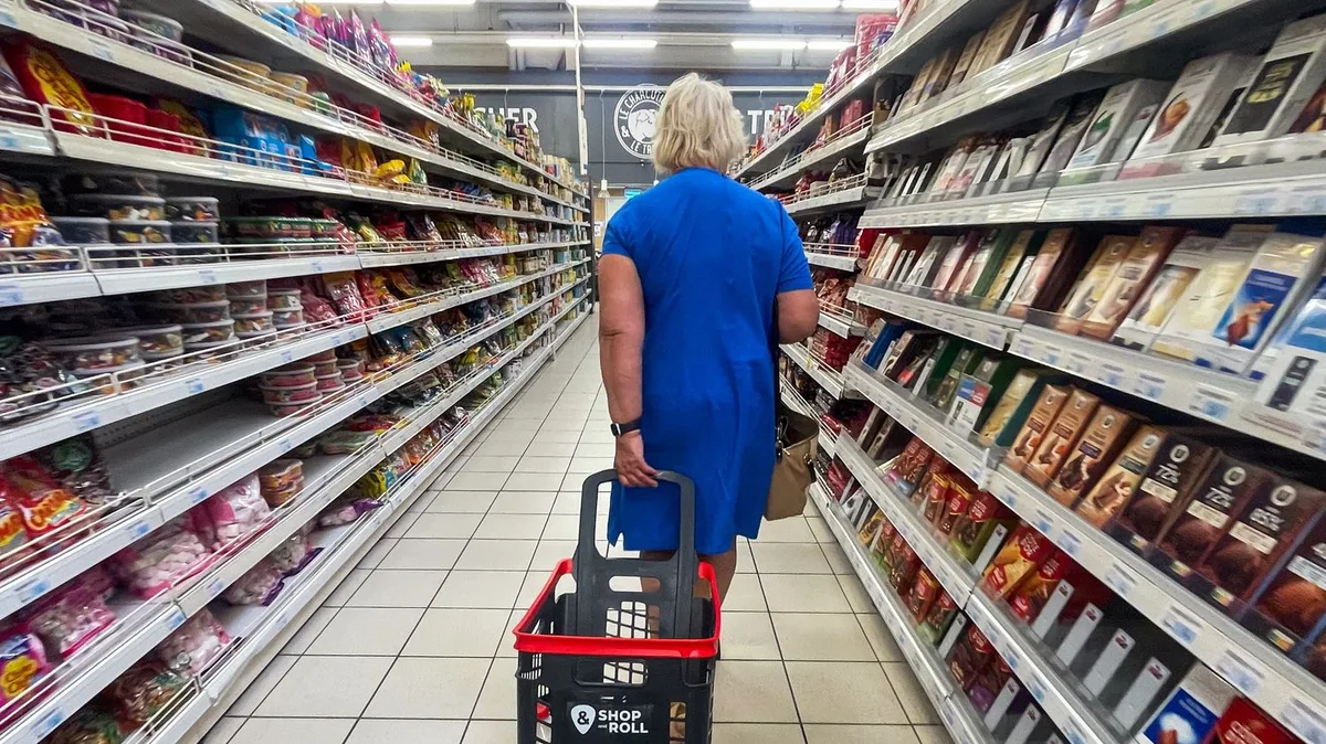Boissons, barres, salades... L'ONG Foodwatch épingle dix produits protéinés "qui sont en réalité tous ultratransformés"