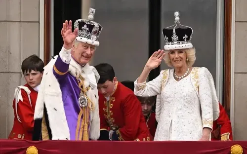 King Charles, Macron to view Bayeux Tapestry as French leader starts UK visit