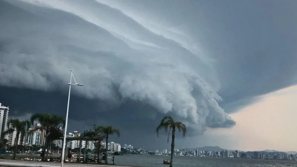 Novo ciclone extratropical já tem data e deve atingir Sul e Sudeste na próxima semana; veja onde os ventos chegam a 100 km/h