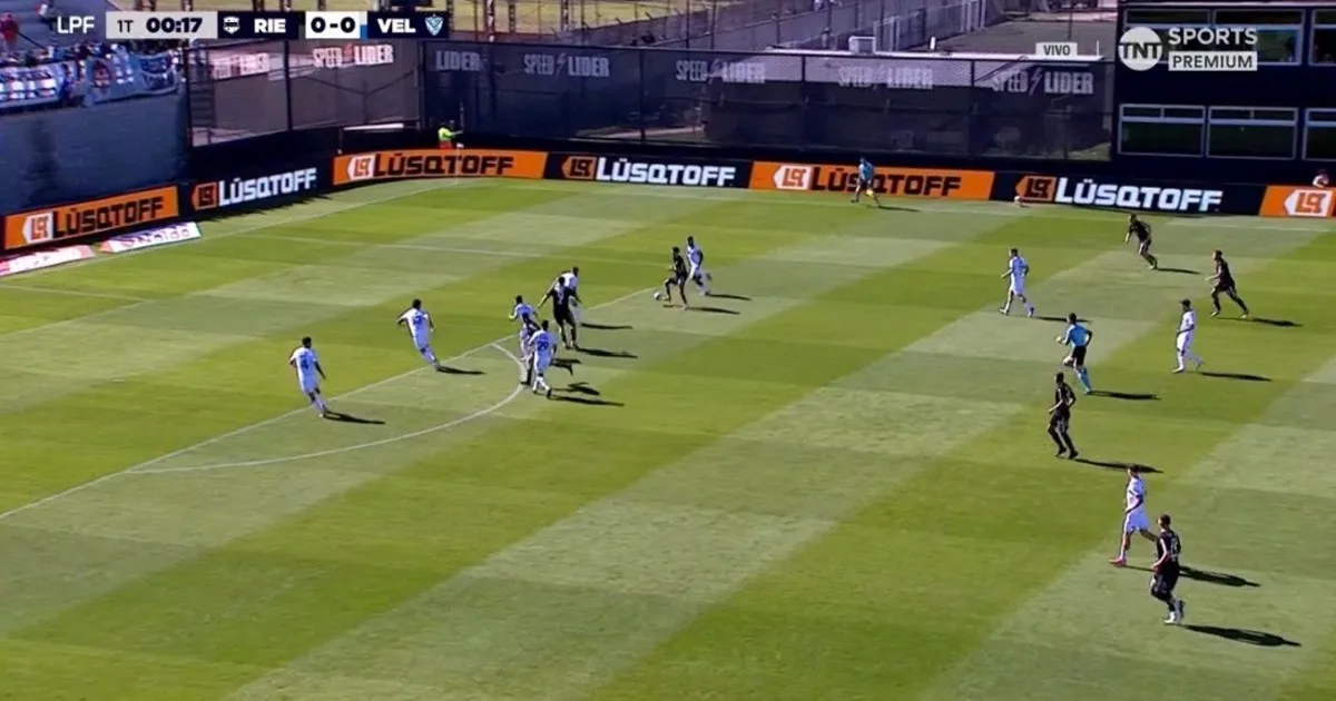 Vélez visita a Riestra