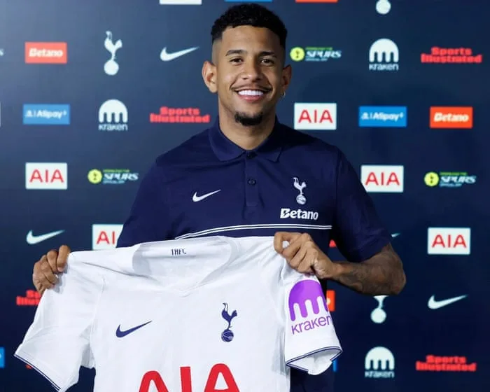 Savinho seals £75m Spurs move from Manchester City – and changes name to Sávio