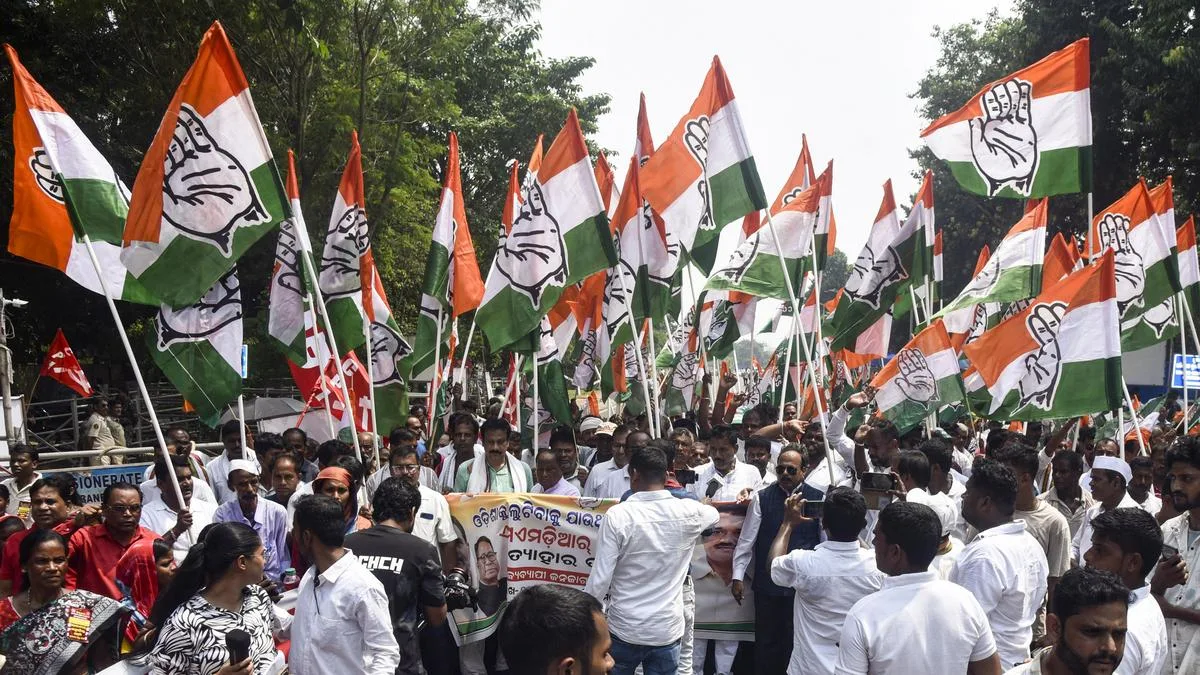 Odisha bandh by INDIA Bloc evokes mixed response