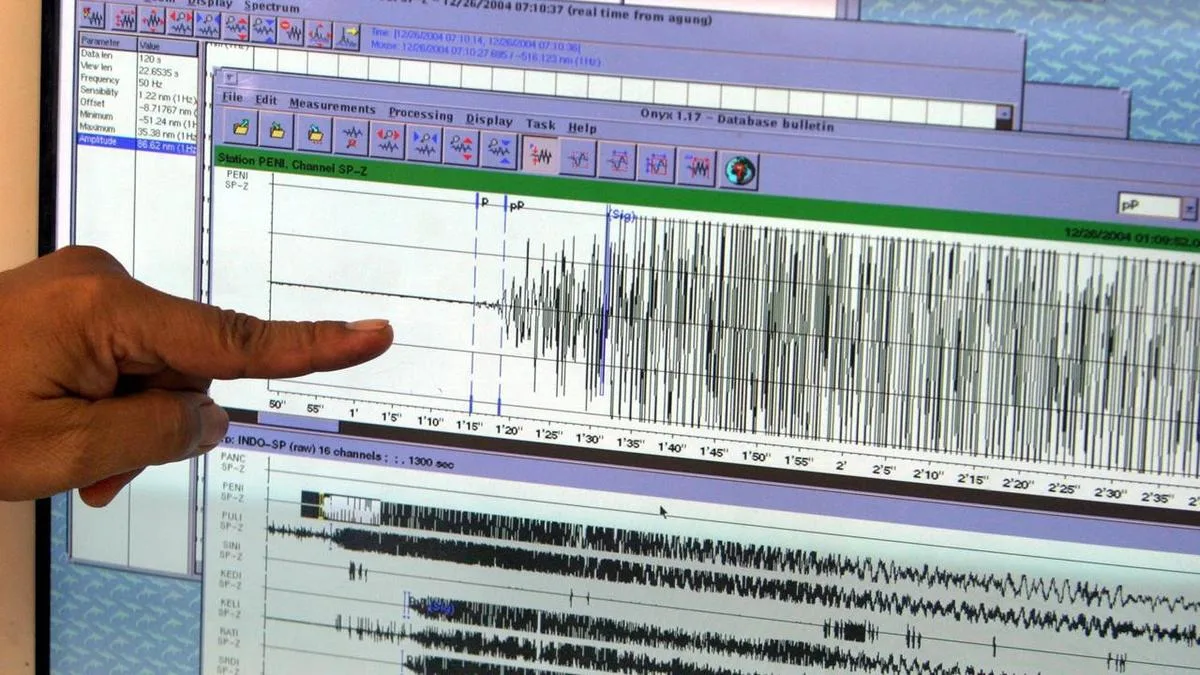 Magnitude 5.8 earthquake strikes Papua New Guinea