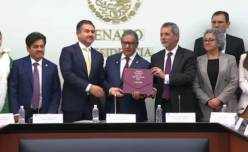Paquete Económico 2027 implica más carga fiscal para empresas y más deuda: CEESP; economía crecerá menos el próximo año