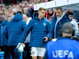 « J’ai pleuré » : la mère de Cristiano Ronaldo, sous le choc, évoque le départ de son fils de la sélection portugaise
