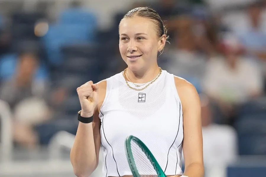 Anisimova escapa da derrota e elimina Eala na terceira fase