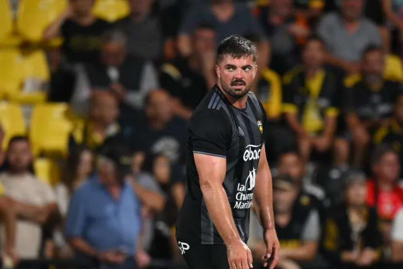 Première en pro pour le jeune Valentin Bouju et de nouveau un banc en 7-1 : la compo de La Rochelle contre Toulon