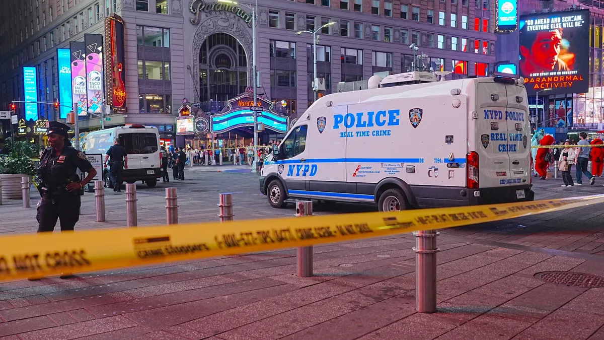 Una vicepresidenta de Bank Of America murió tras ser apuñalada por una mujer en Times Square