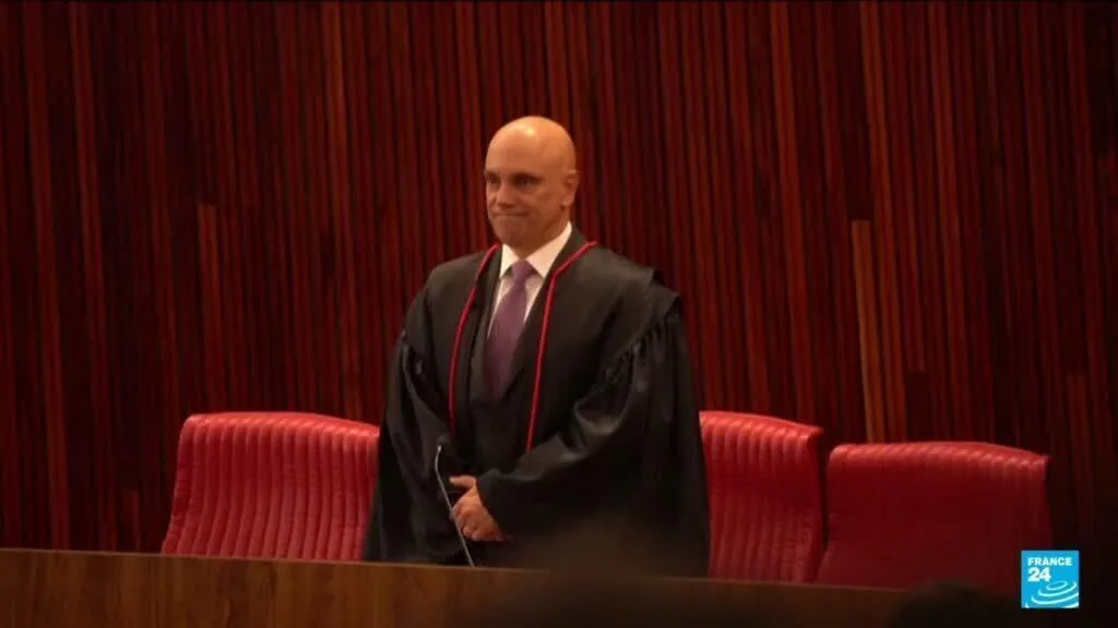 Brésil : le juge de la Cour suprême Alexandre de Moraes accusé de corruption