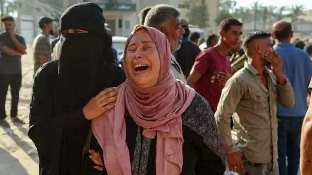Realizan otro funeral masivo en la Franja de Gaza