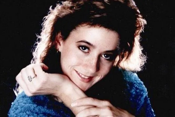 Salió en bicicleta y desapareció sin dejar rastros: la foto de una joven amordazada que obsesionó a la familia de Tara Calico