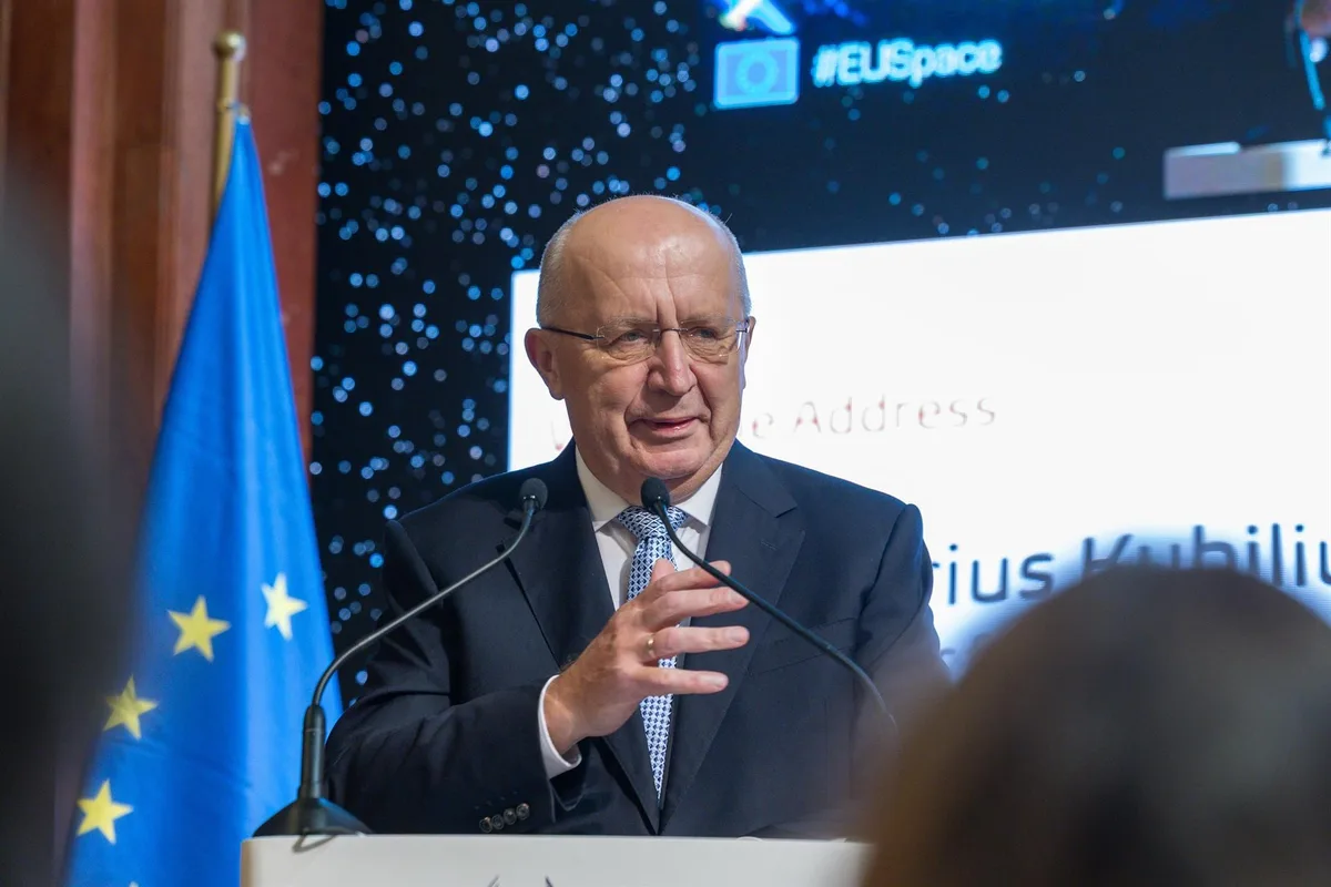 Bruselas urge garantizar el acceso autónomo de la UE al espacio y reforzar su capacidad para lanzar cohetes