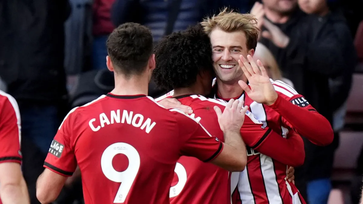 Bamford at the double as Sheff Utd breeze past Lincoln