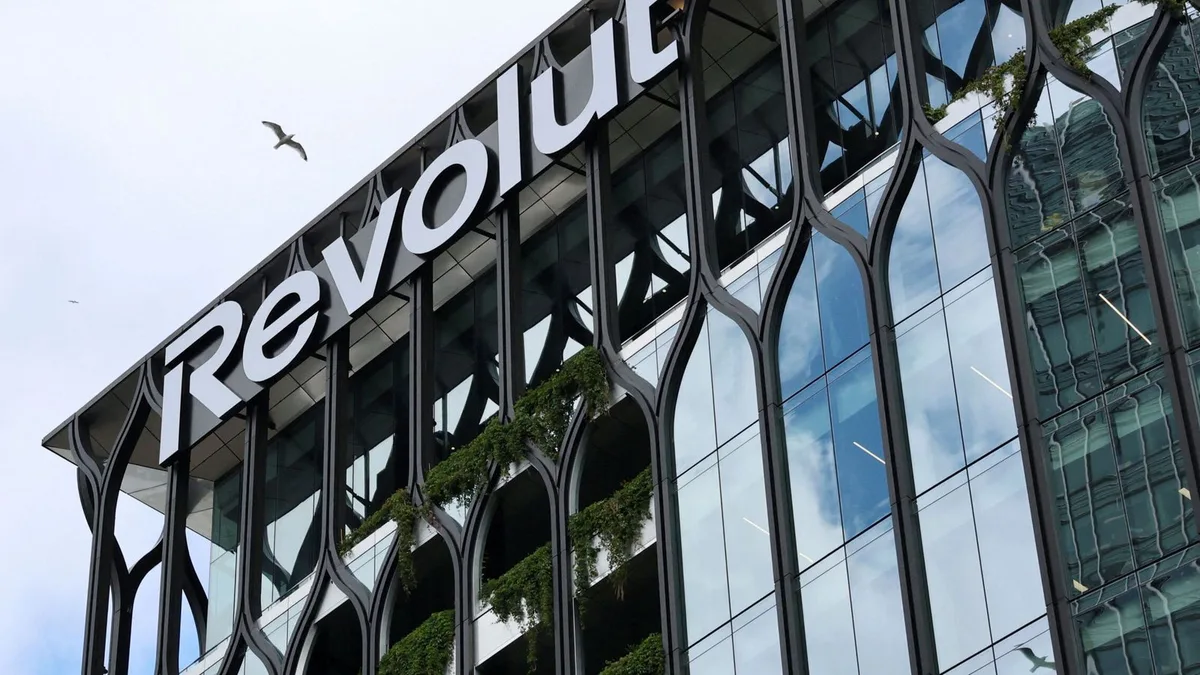 Revolut se suma a la carrera de los bancos con las stablecoins y lanza un token respaldado por el euro