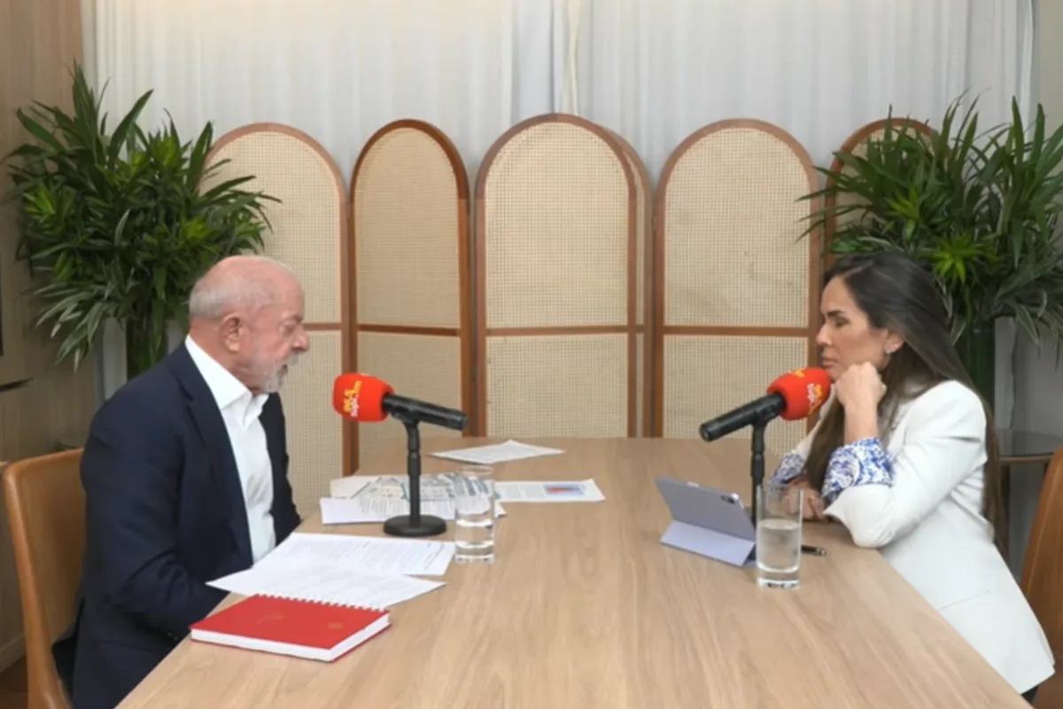 Lula joga Master no colo de Bolsonaro, mas ex-líder de seu governo é investigado