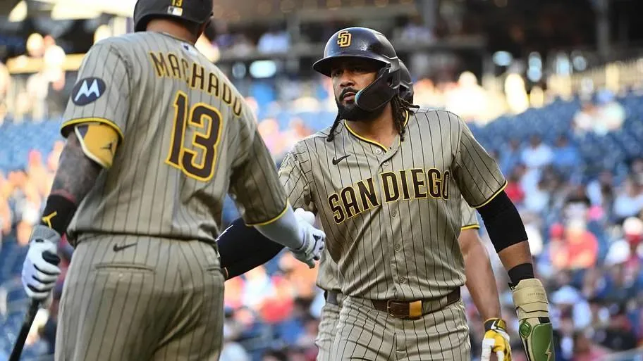Fernando Tatis Jr. pasa de un inicio para el olvido a una hazaña inédita en MLB