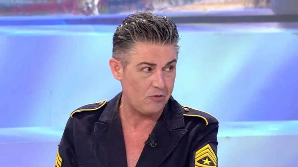 Ángel Garó muestra su rechazo al movimiento LGTBI: "A mí nadie me ha visto con plumas en la calle enseñando el culo"