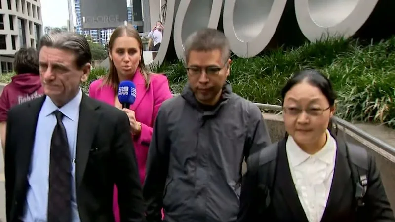 Man faces deportation after allegedly hiding $20k bribe in teabag