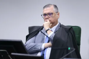 Dino reafirma veto à indicação de emendas por presidentes de partidos