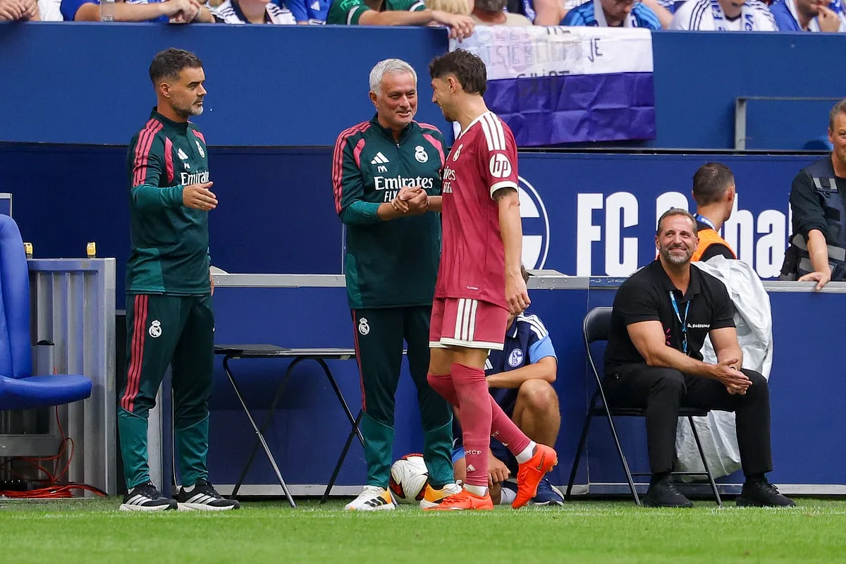 “Emocionalmente, é mais bonito do que da primeira vez”. Mourinho oficializa regresso ao Real Madrid