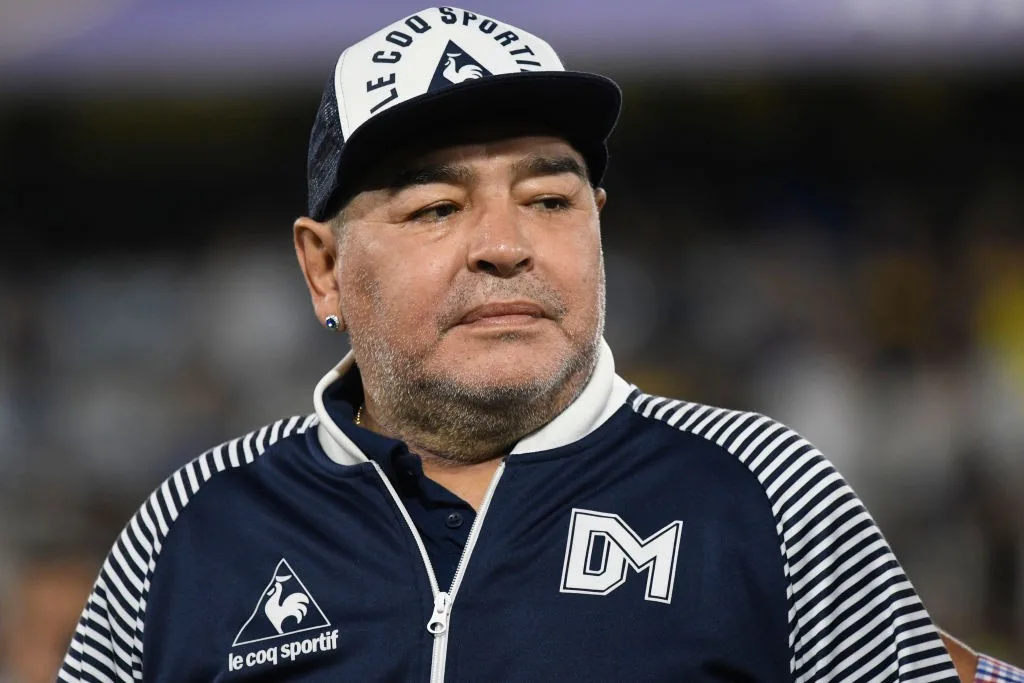 Em julgamento na Argentina, testemunha aponta possível causa da morte de Maradona