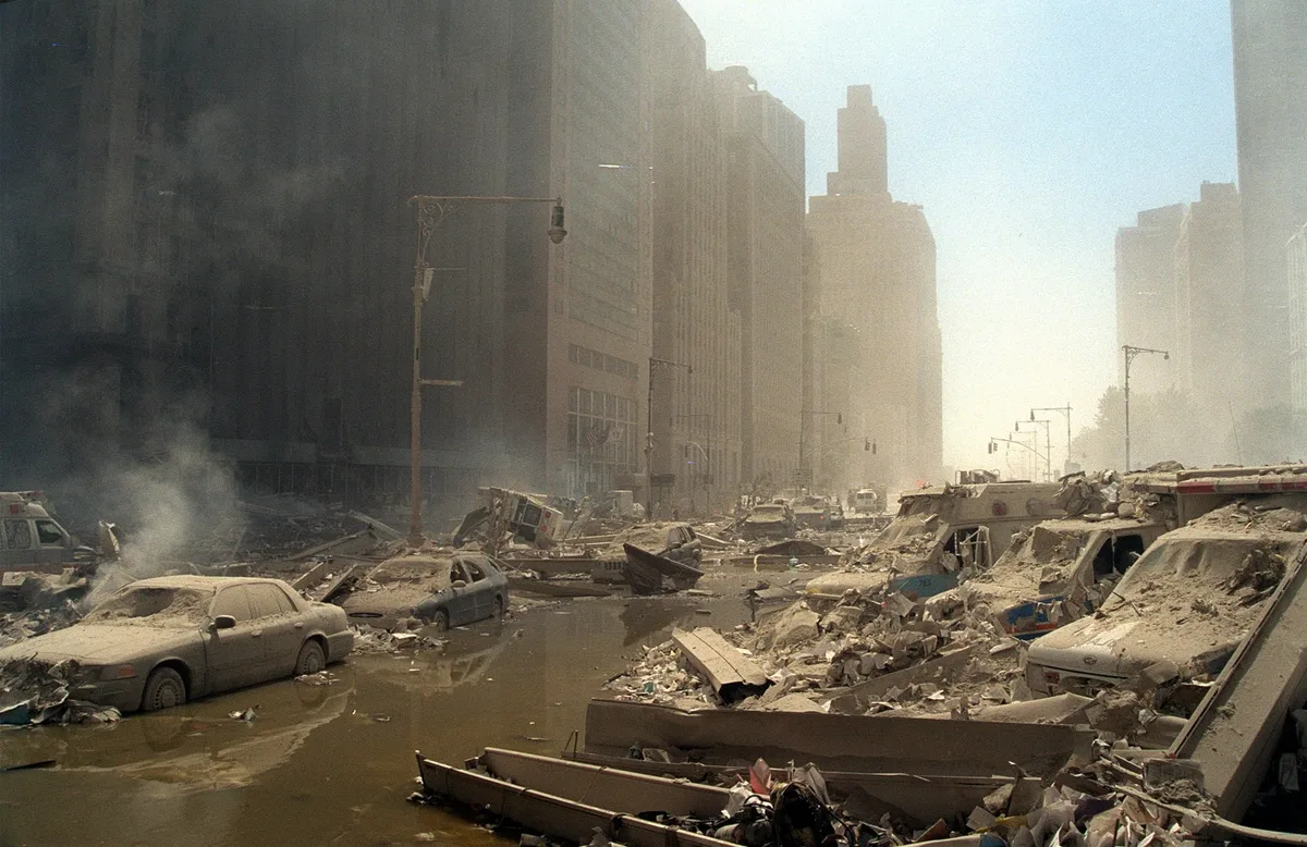 El polvo tóxico del 11-S también contaminó las casas de Nueva York y las autoridades tardaron meses en advertirlo