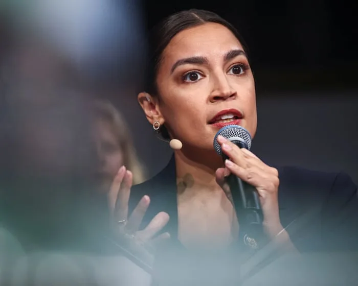 Alexandria Ocasio-Cortez rejoins DSA after membership lapse of seven years
