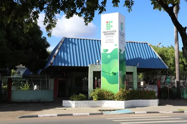PROQUALI abre 49 bolsas para servidores do IFRR investirem em qualificação