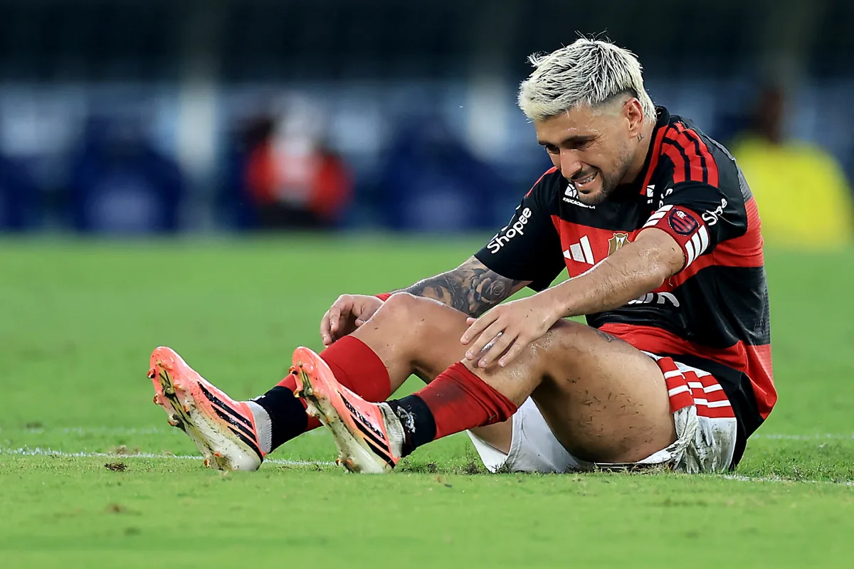 Flamengo vê chance de título cair 12,6% após tropeço contra o Santos