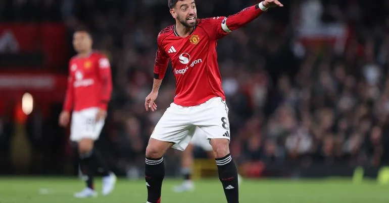 Bruno Fernandes eleito jogador masculino do ano pela PFA