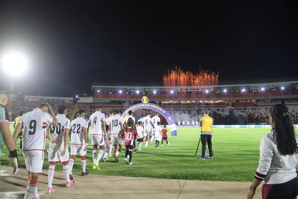 Botafogo-SP mira nova sequência em casa para afastar desconfiança da torcida