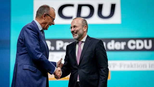Rückendeckung für den Kanzler: Weber: CSU steht «sonnenklar» hinter Merz