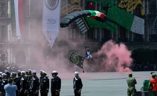 En fotos, así se vivió el desfile cívico-militar este 16 de septiembre; participaron 16 mil efectivos y 99 aeronaves