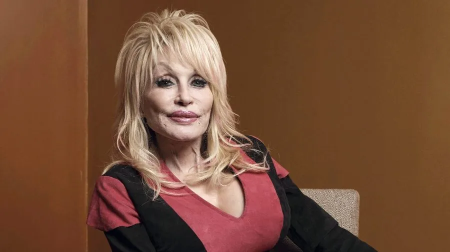 Lawmakers across the aisle pay tribute to Dolly Parton: 'A true national treasure'