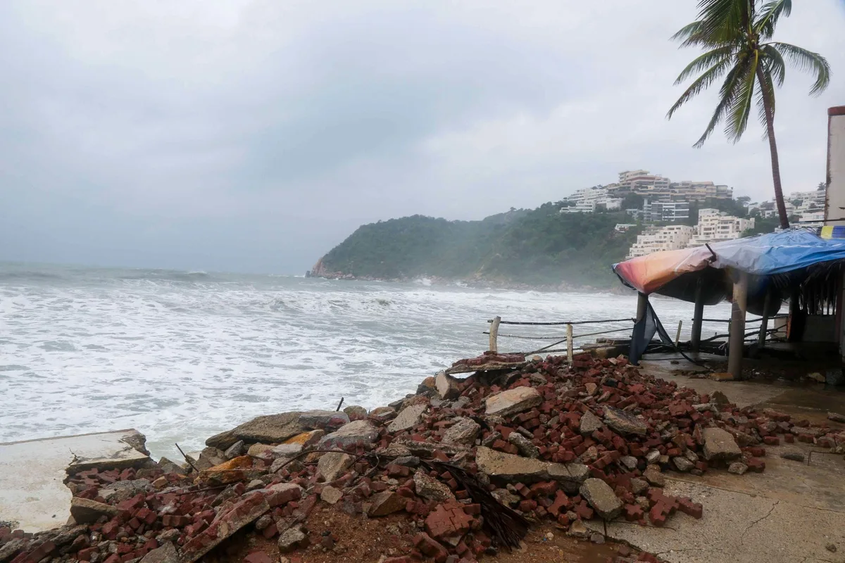Huracán ‘Polo’ avanza en el Pacífico como categoría 5: ¿Cuándo tocará tierra y dónde dejará lluvias HOY?