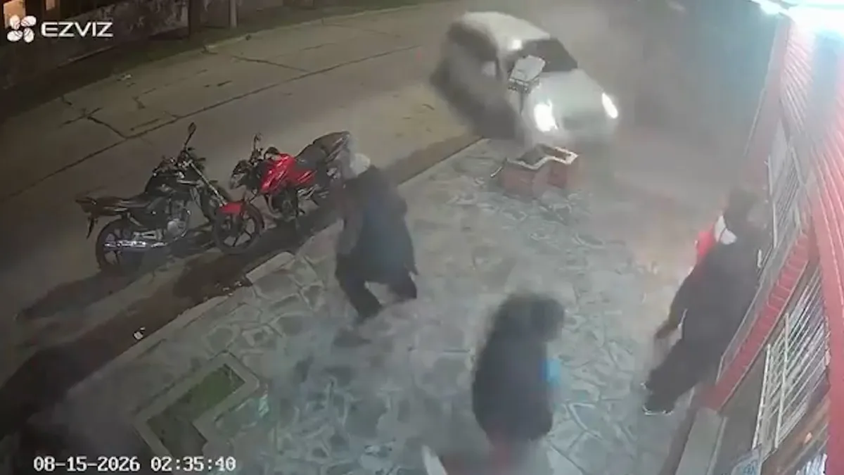 Chocó, atropelló a varias personas, volcó y destruyó un almacén en Mar del Plata: un muerto y cinco heridos