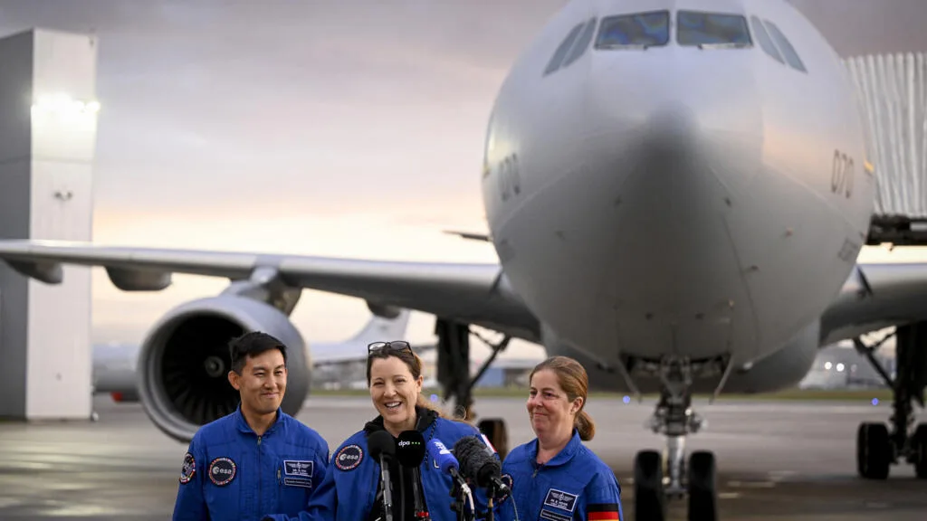 «Une précieuse planète que nous partageons tous»: l'émotion de Sophie Adenot, de retour en Europe