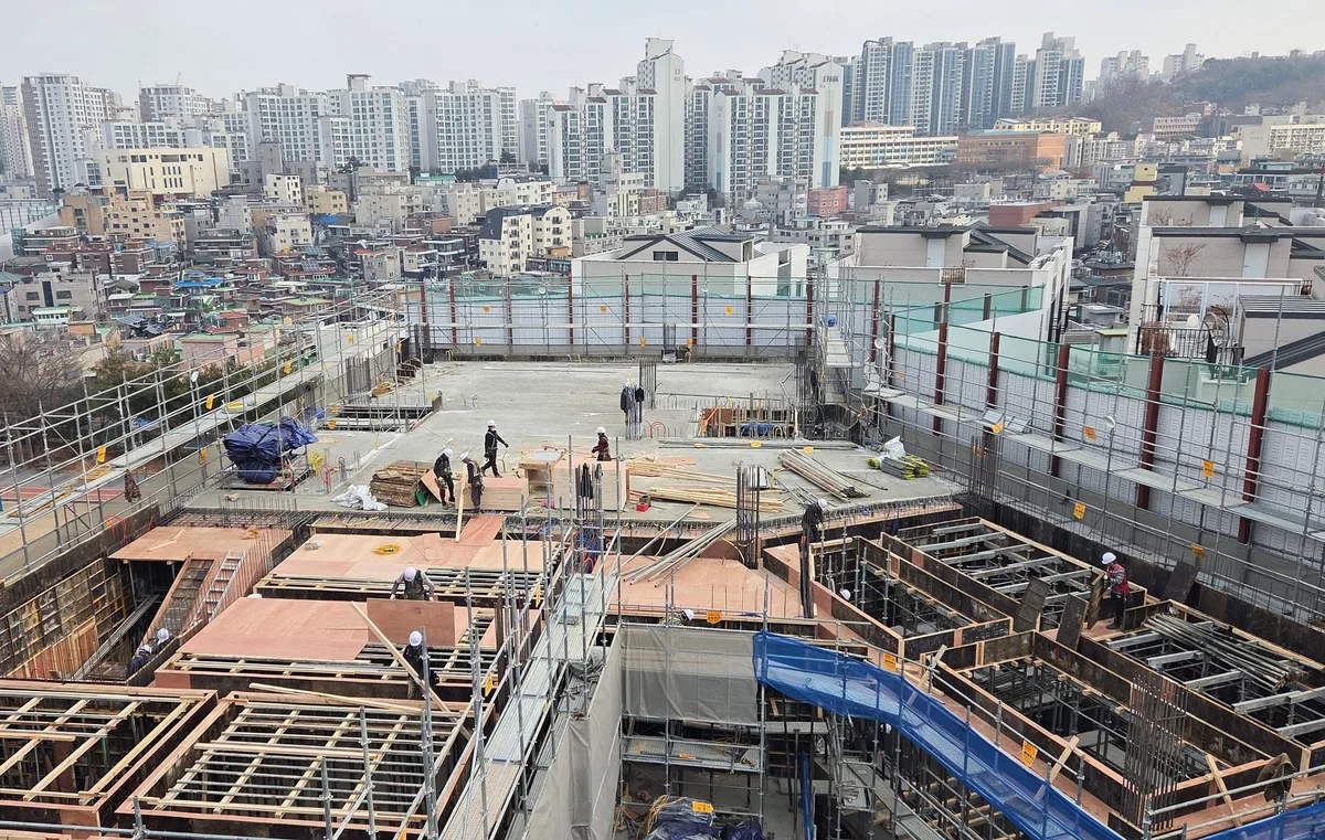 30만명 건설 현장에서 밀려났다... 98%는 임시·일용직