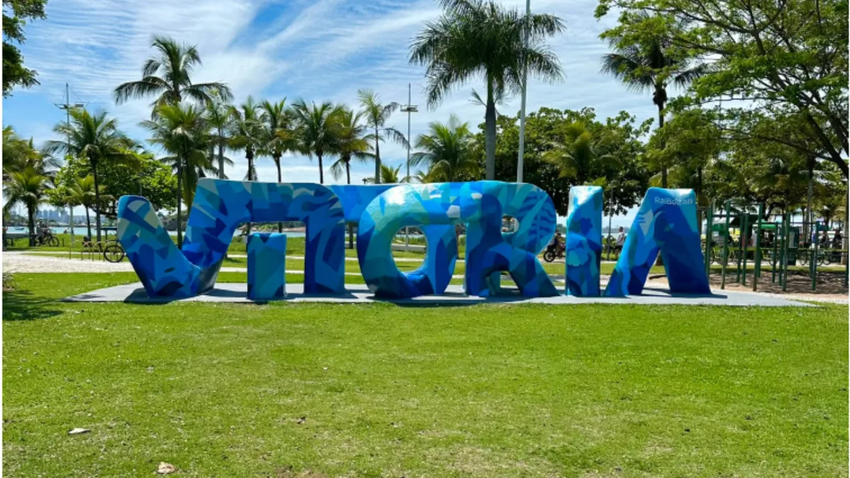 Monumento Vitória 360º ganha nova pintura assinada por artista de Cachoeiro de Itapemirim