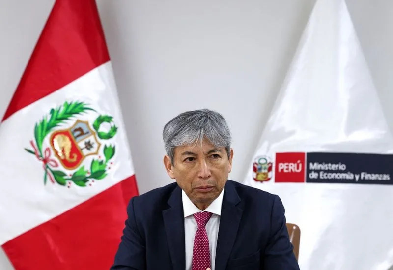 José Arista se olvida de su etapa con Dina Boluarte y la culpa, junto a otros expresidentes, por ineficiencia y corrupción