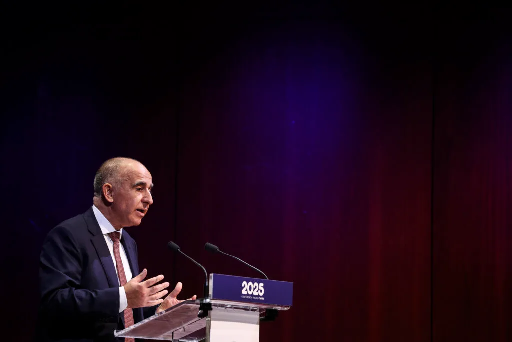 Presidente da CMVM defende “auto-enrolment” para mobilizar poupança das famílias